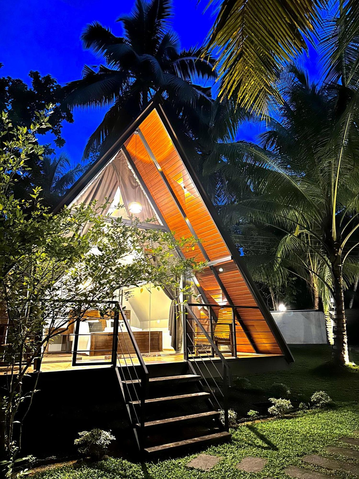Rustic Cottages Udawalawe Exterior photo