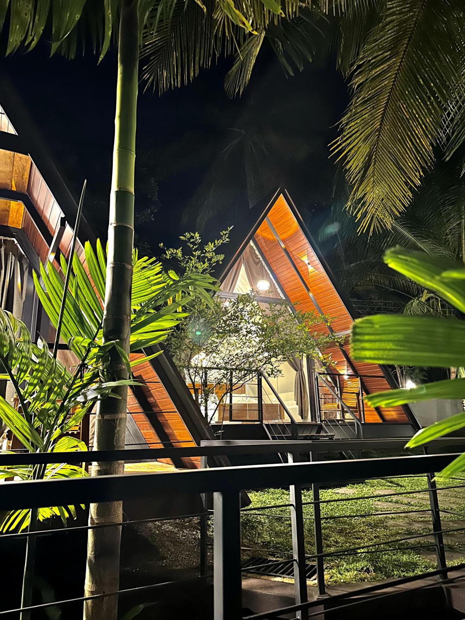 Rustic Cottages Udawalawe Exterior photo