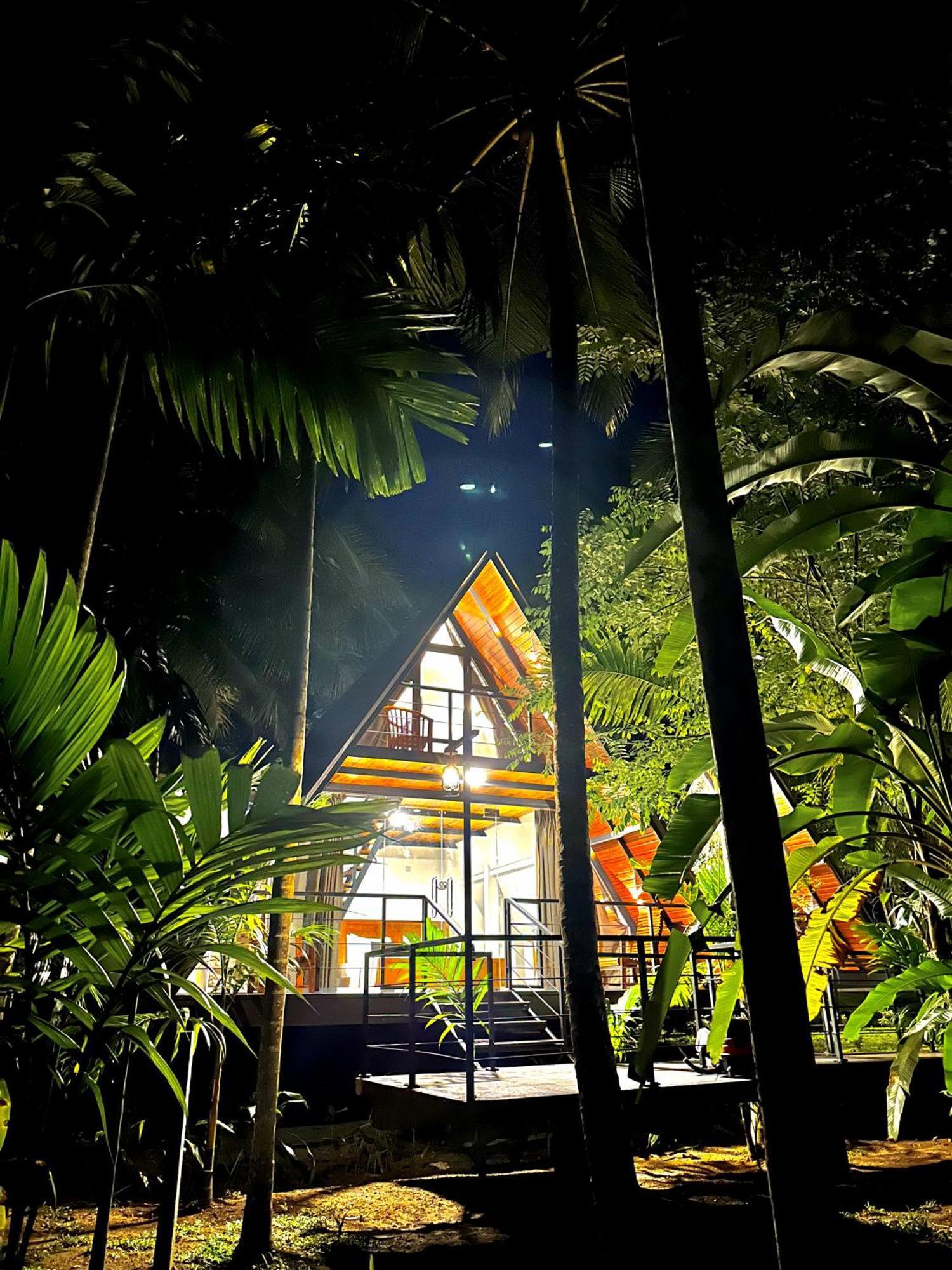 Rustic Cottages Udawalawe Exterior photo